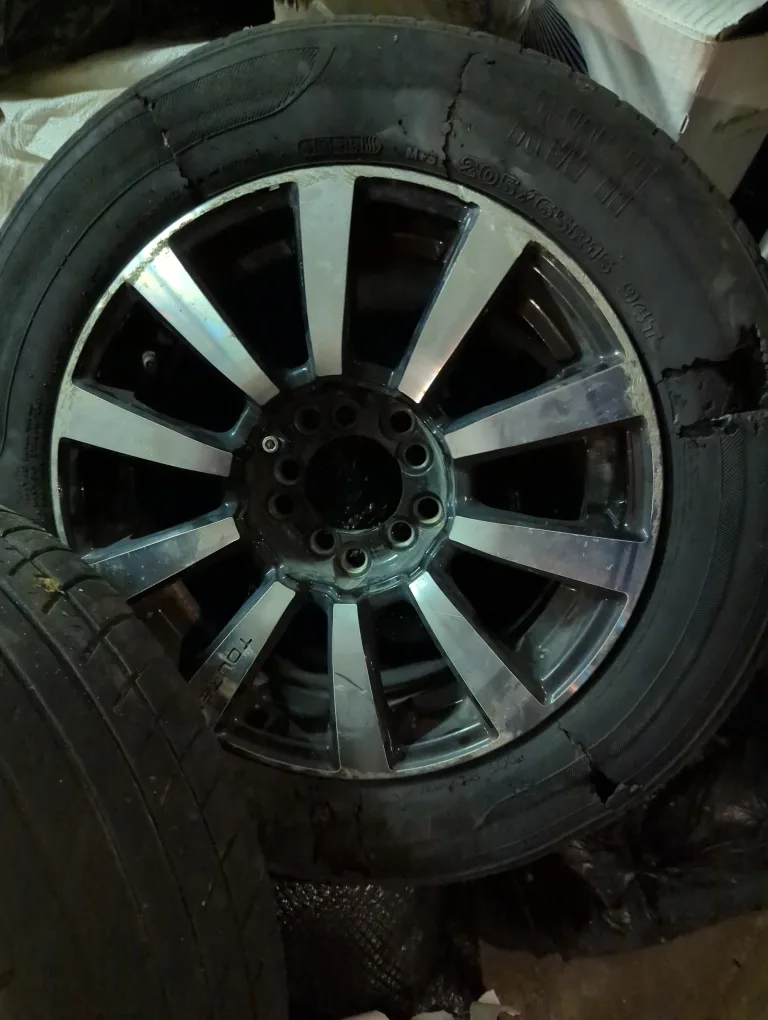 Motomaster & Touren Rims - set of 3!!! not 4 - 205/65R15 image indicator(4)