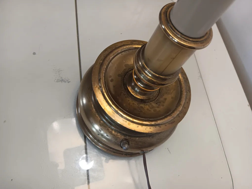 Vintage Brass Table Lamp image indicator(2)