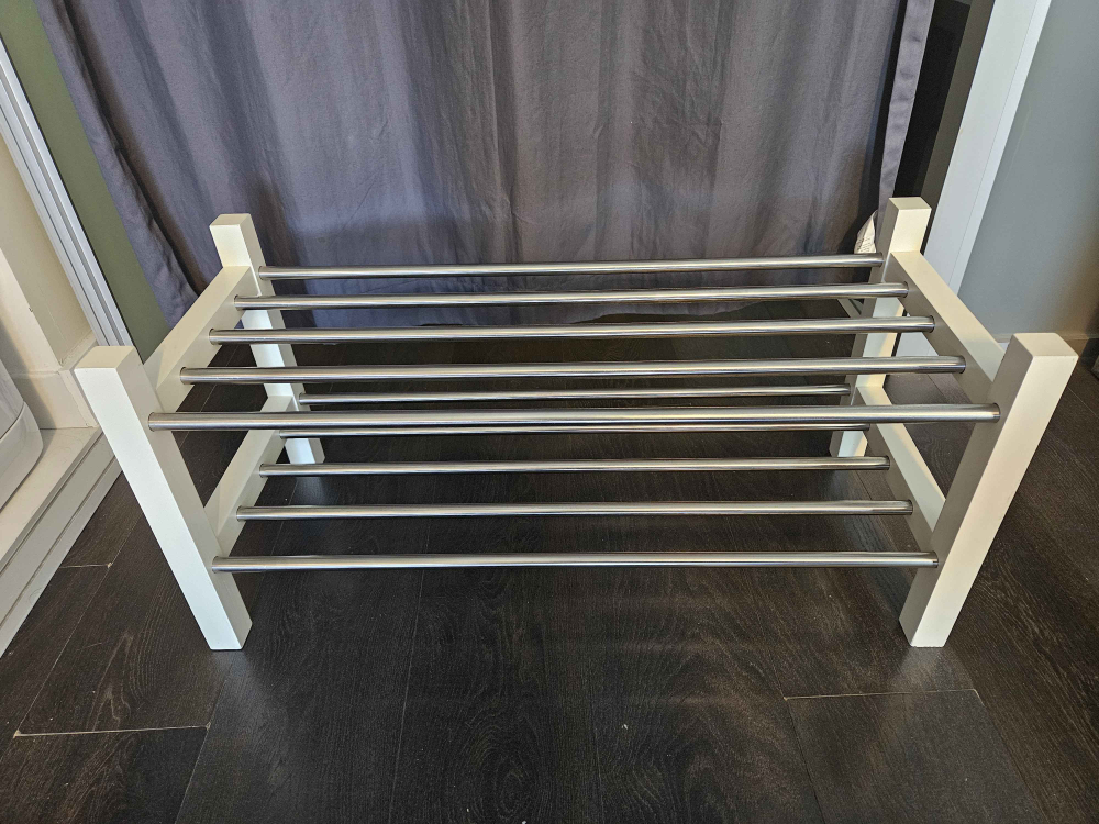 IKEA TJUSIG shoe rack