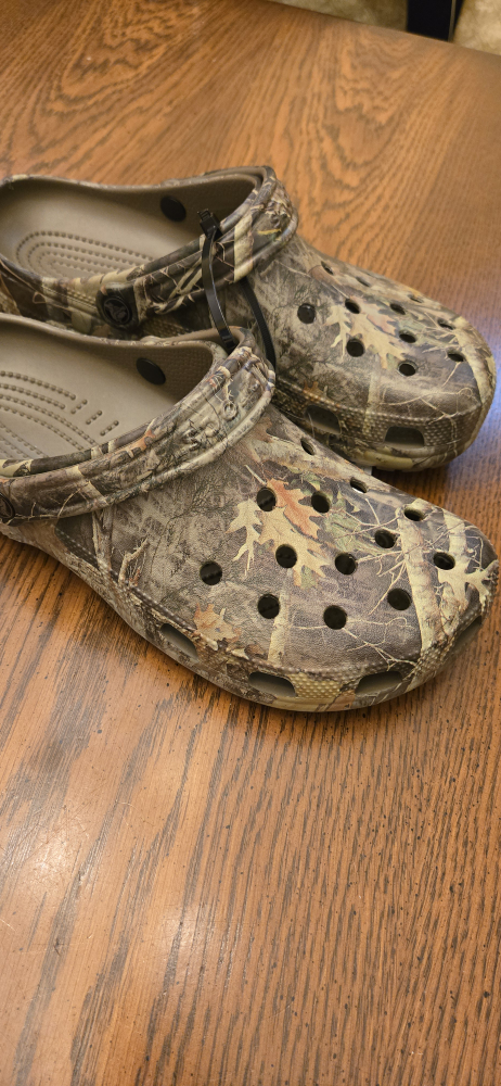 Crocs Mens size 11 Official true timber camo P/u in St George - photo 5