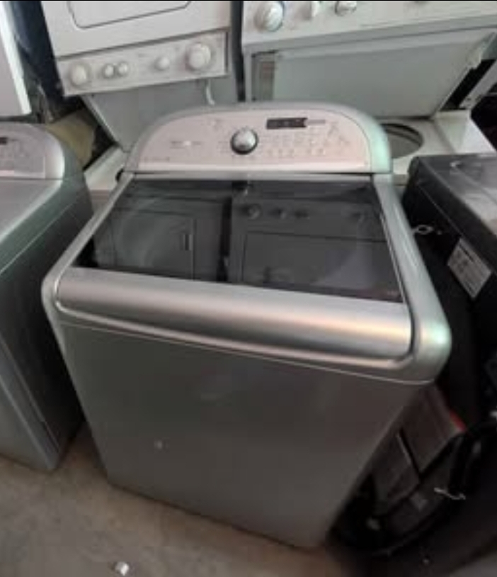 FREE DELIVERY! Whirlpool Cabrio 5.2 cu ft washer $400