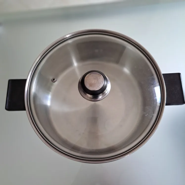 Stainless Steel Stock Pot with Lid image indicator(2)