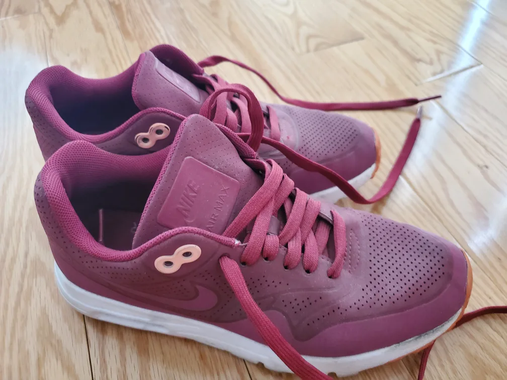 Nike Air Max Sneakers - Burgundy/Maroon image indicator(6)