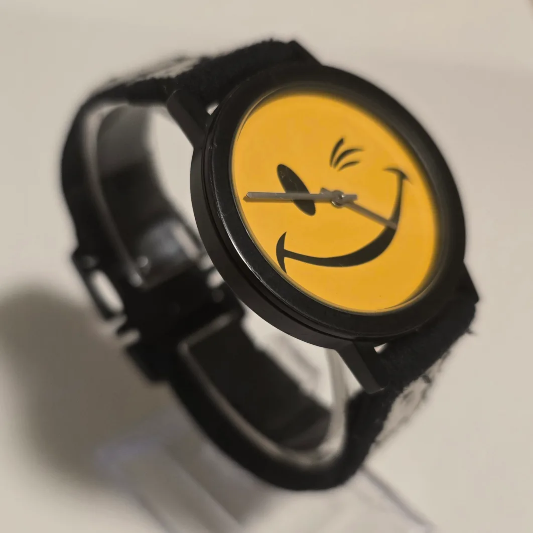 Vintage 1995 Joe Boxer Winking Smiley Face image indicator(4)