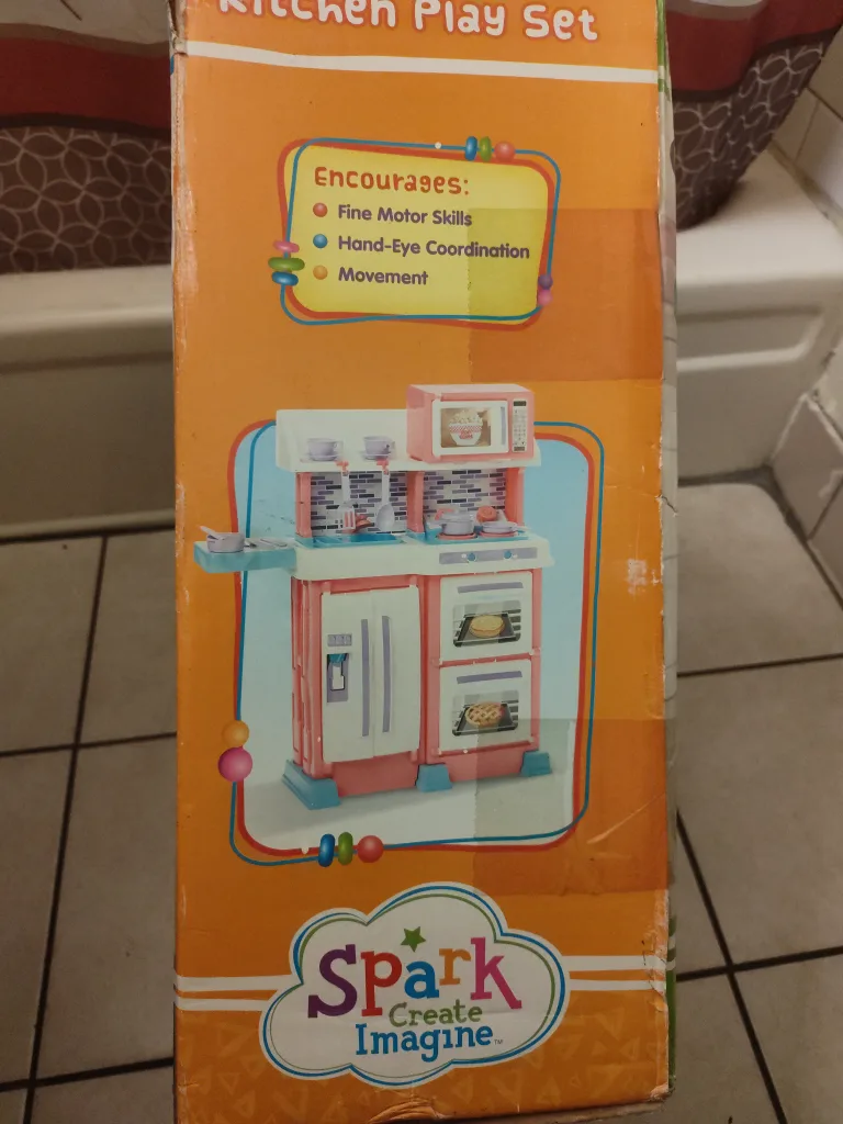 Kitchen Play Set (IN BOX NEVER OPENED) image indicator(5)