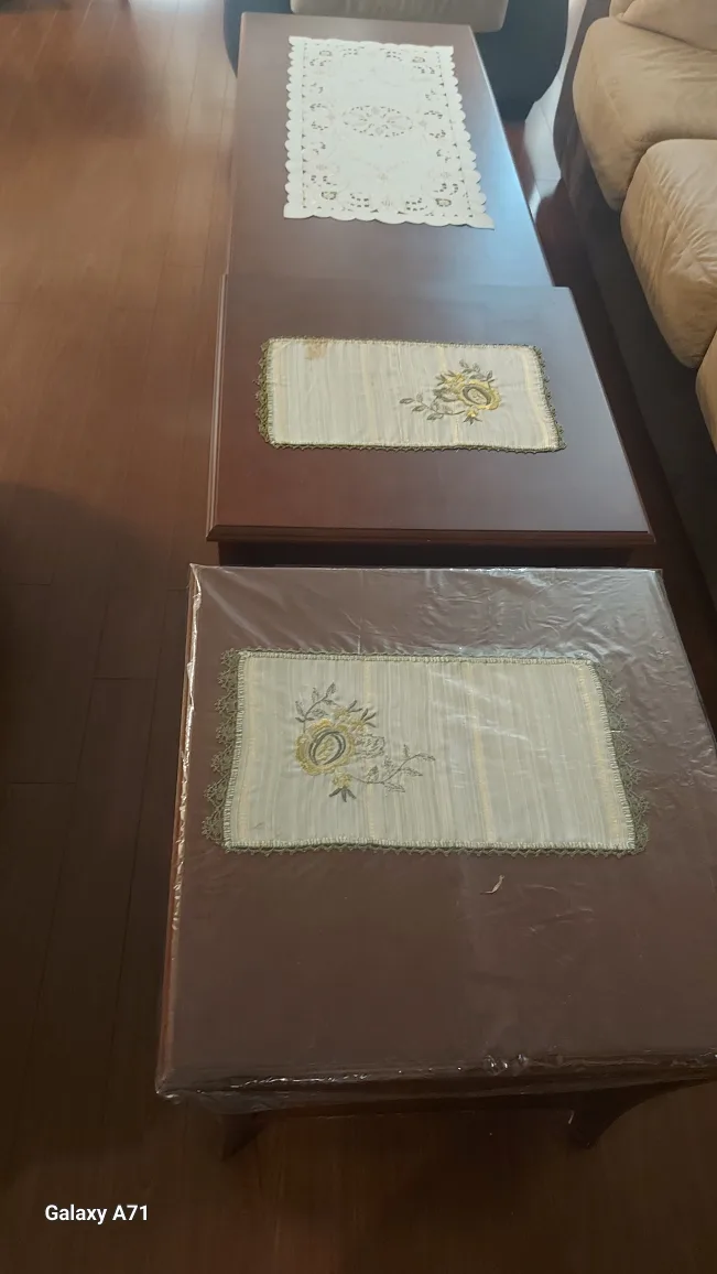 Coffee and End Table Set image indicator(3)