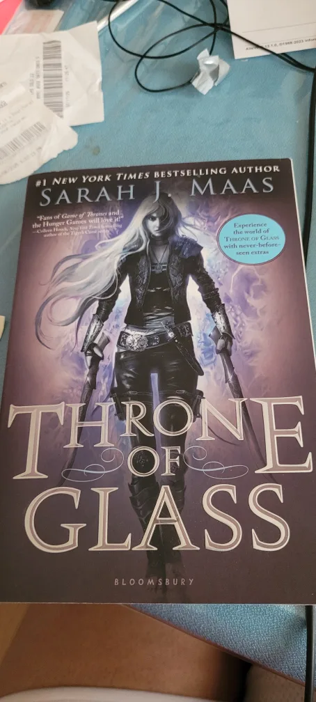 Throne of Glass by Sarah J. Maas thumbnail