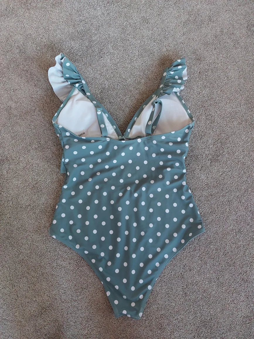 like new women's swimming suit size L image indicator(2)