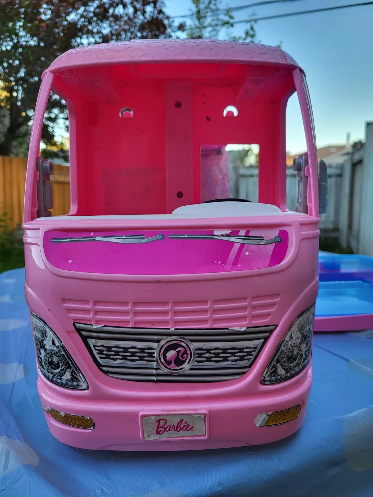 Barbie camper image indicator(2)