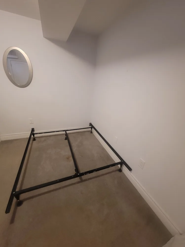 Queen Bed frame with mattress image indicator(4)