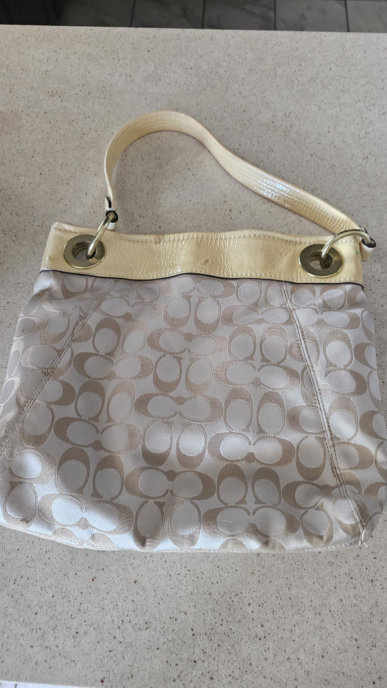 Coach Shoulder Bag - photo 2