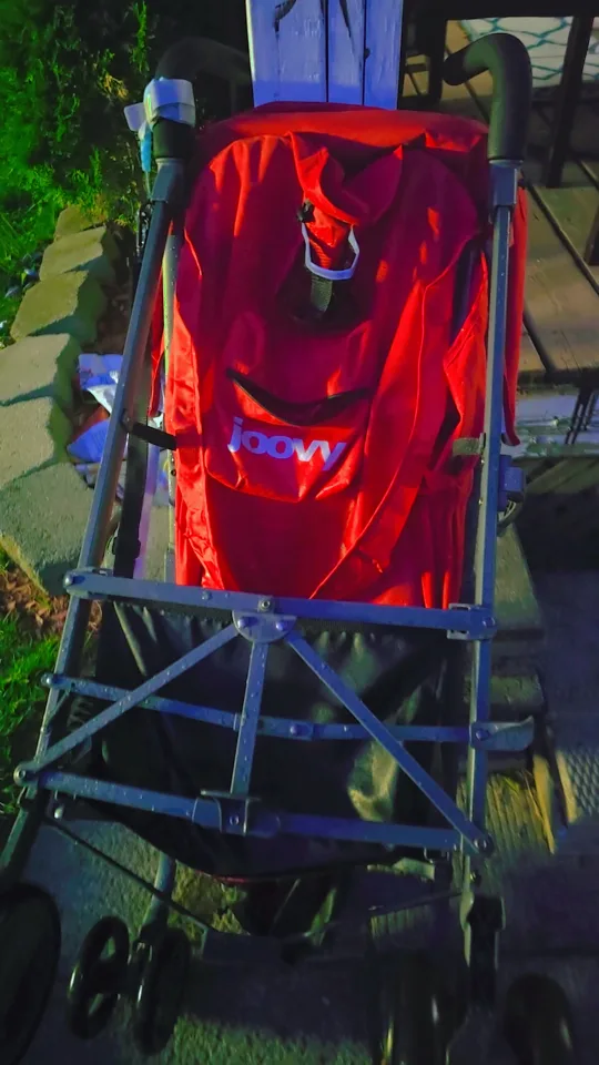 Joovy Ultralight Red Stroller image indicator(2)
