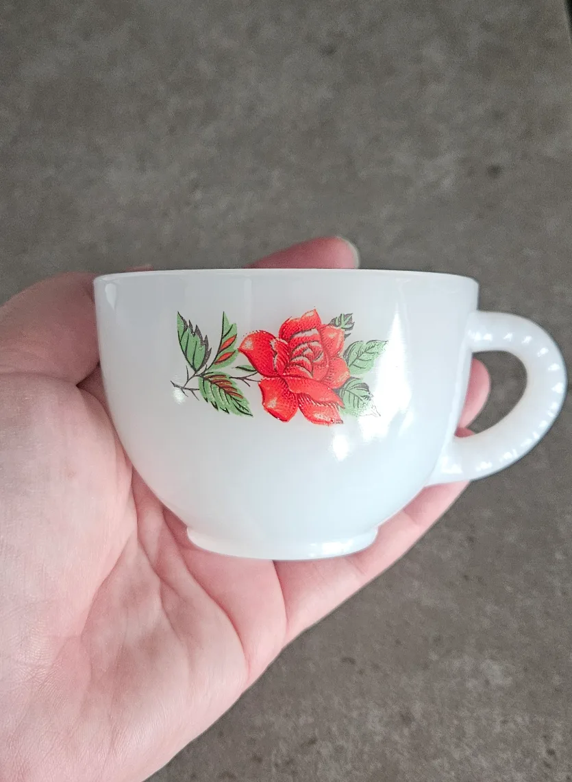 vintage milk glass image indicator(2)