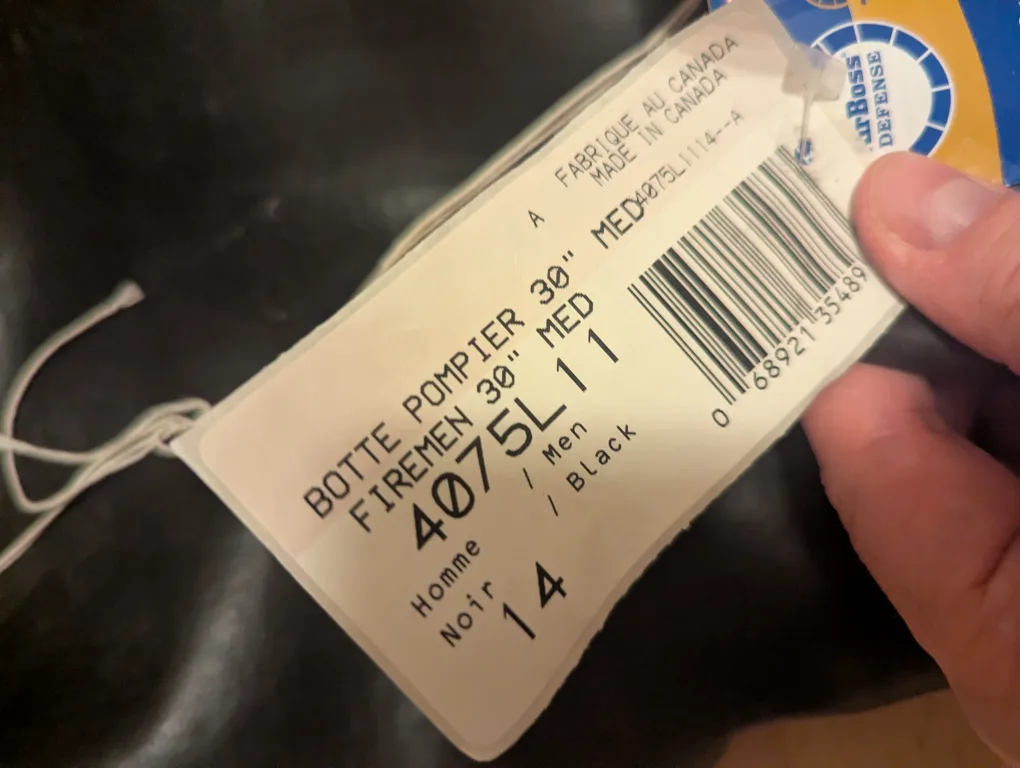 $95 OBO NEW AIRBOSS DEFENSE steel toe rubber hip boots size 14 image indicator(9)