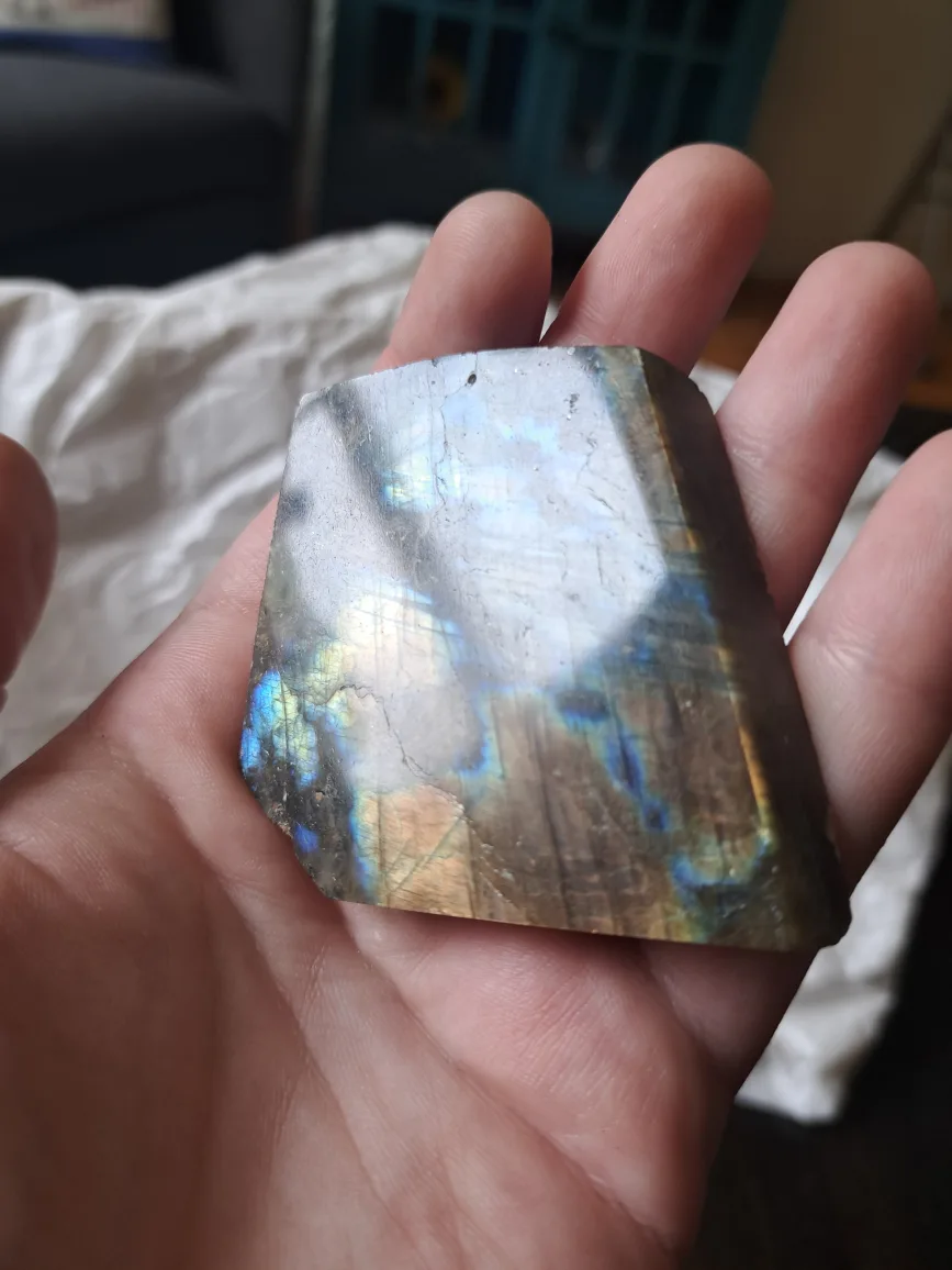Labradorite Stone thumbnail