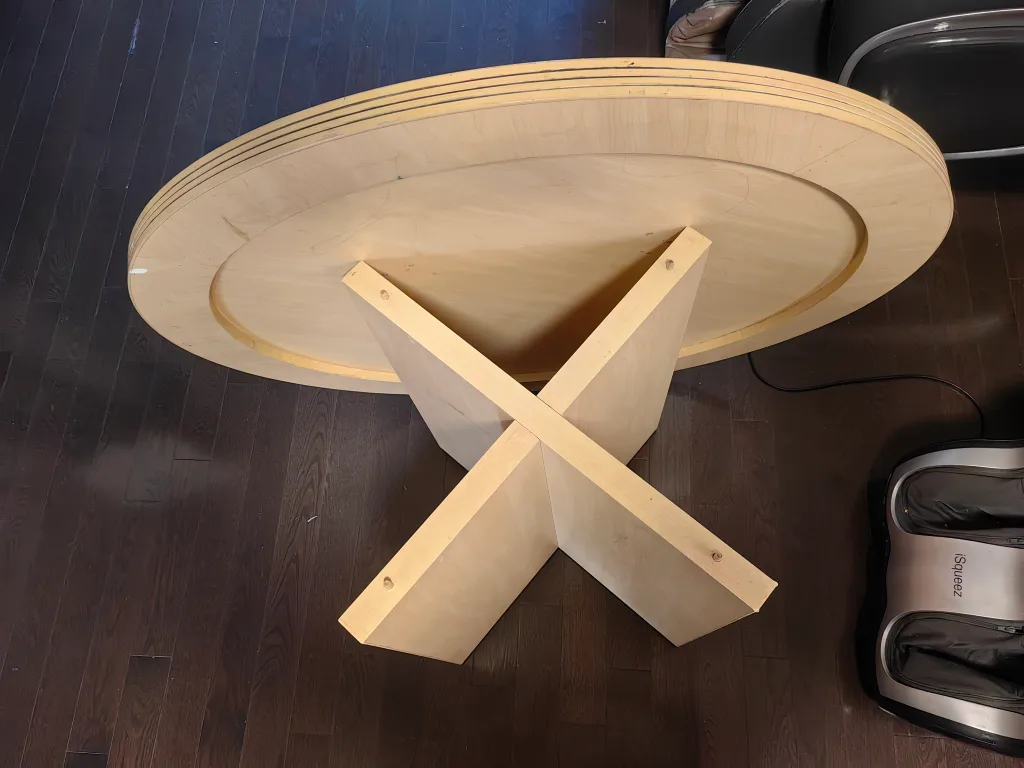Round Wooden Dining Table image indicator(4)