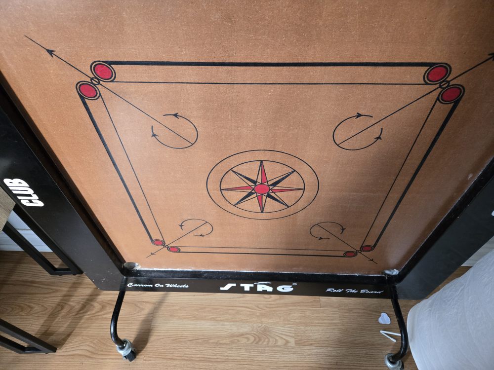 Stag Club Carrom Board on Wheels - photo 3