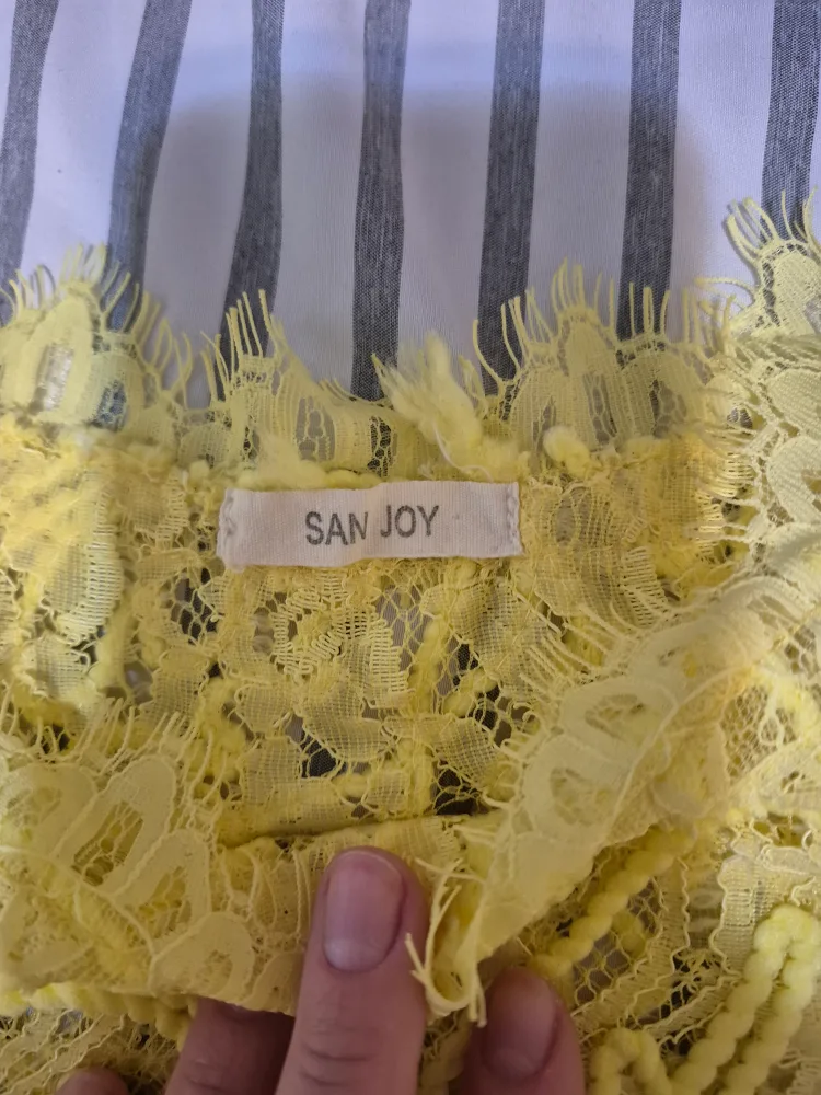 San Joy Yellow Lace Top image indicator(2)