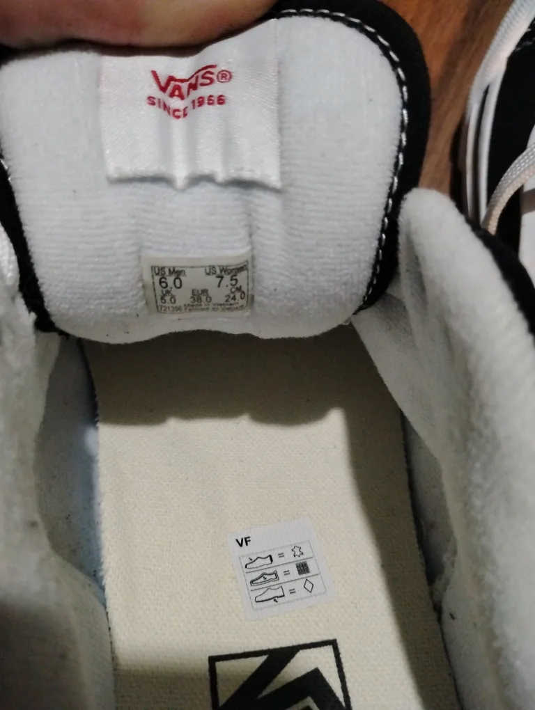 Vans Lowland CC Black/White, Women's 7.5 image indicator(3)