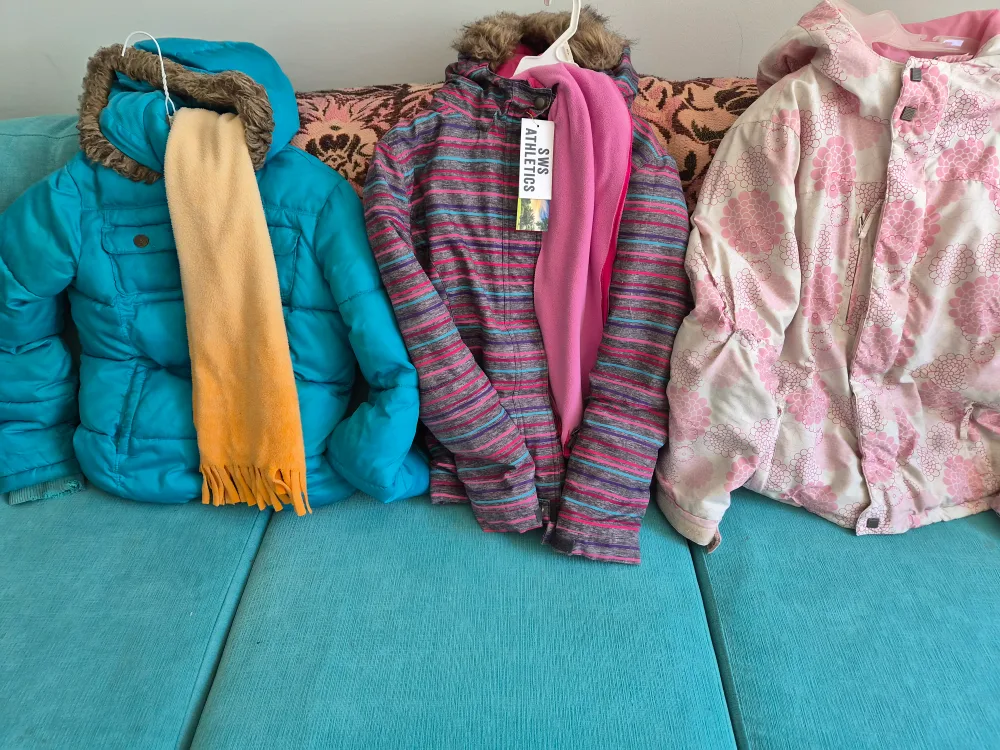 Girls Wintercoats & Winterboots thumbnail