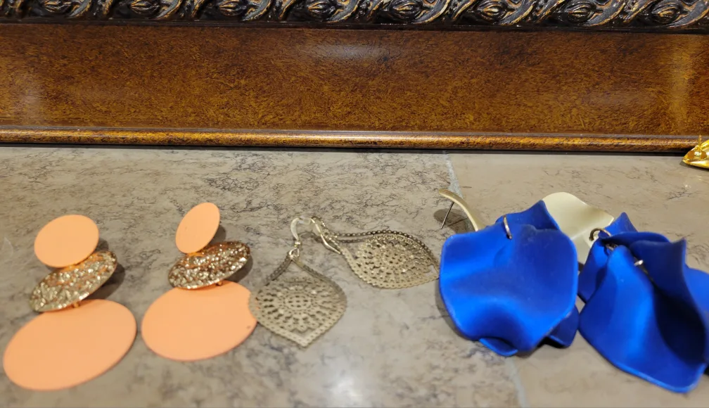 3 Pairs Of Fashion Earrings image indicator(4)