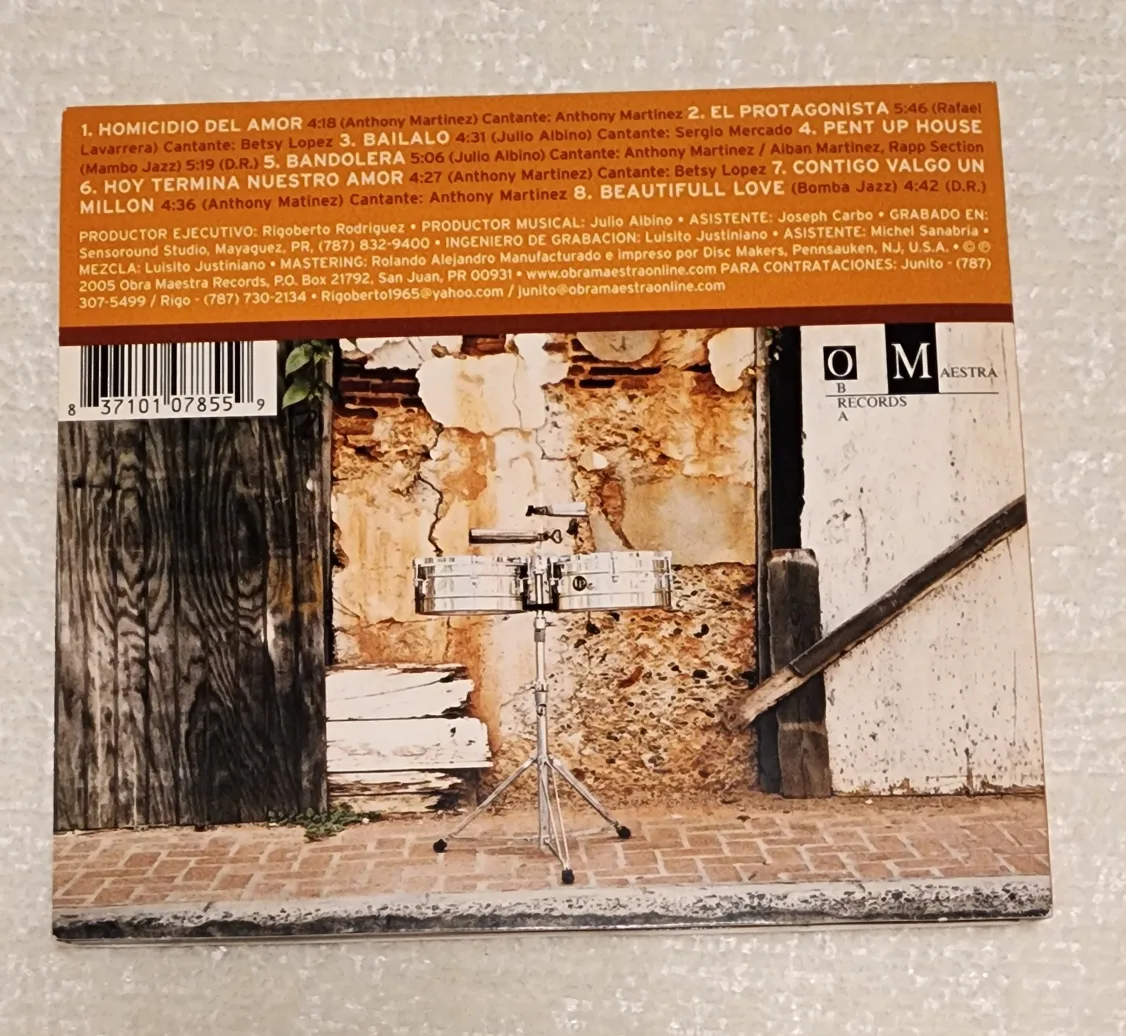 🧡  Latin Jazz CD: Junito y Secreto a Voces Bailalo CD image indicator(2)