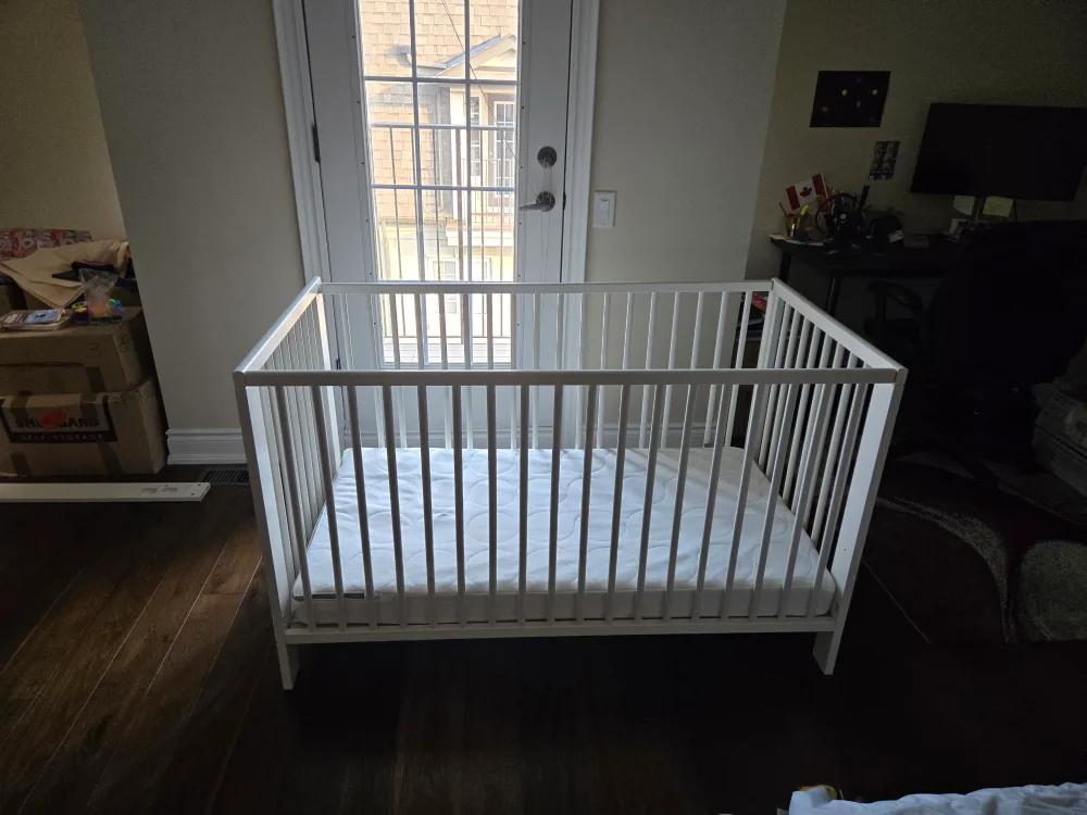 White Baby Crib Ikea Gulliver with Mattress thumbnail