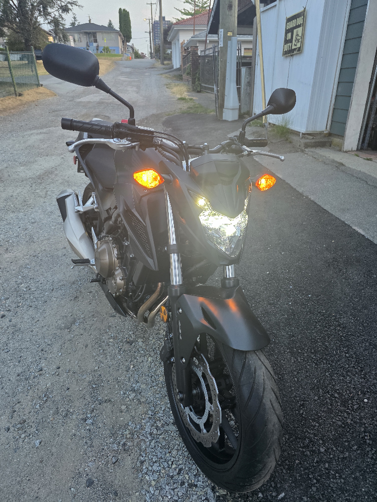 Honda CB500F Motorcycle 333km - photo 3