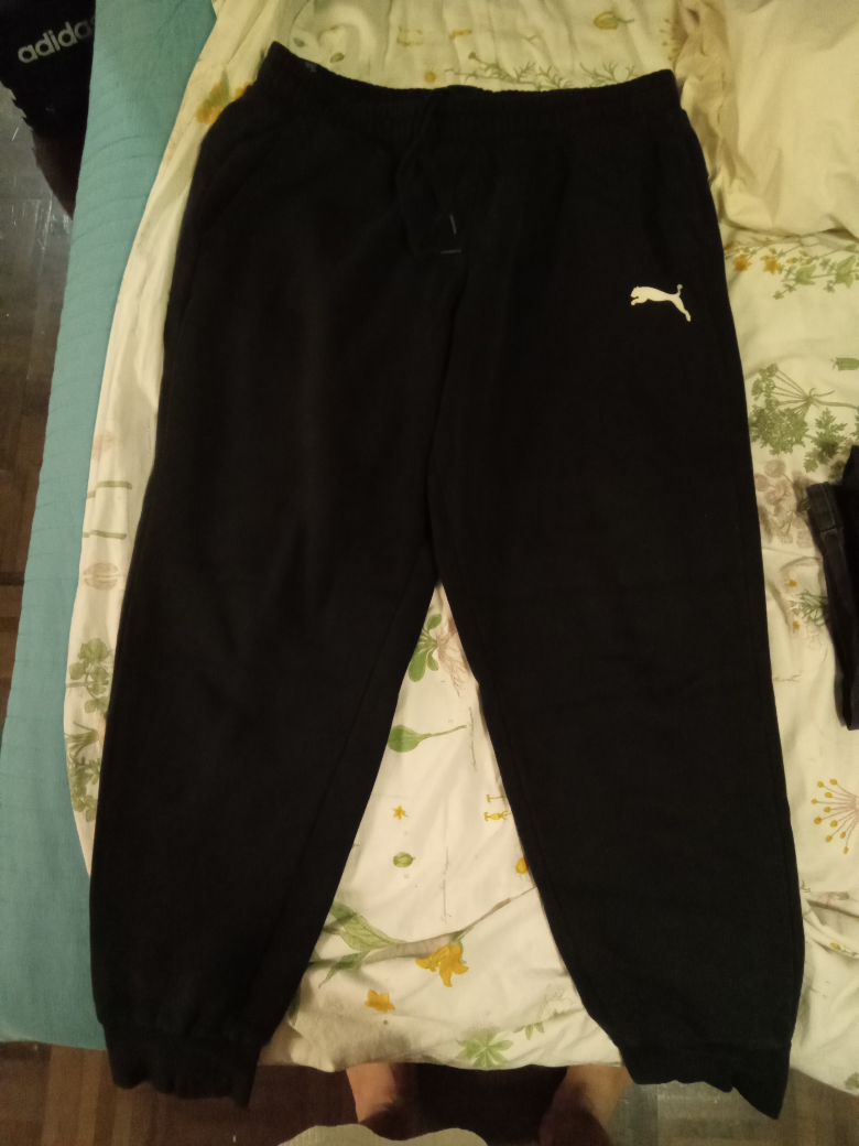 Puma Black Sweatpants - Size XL