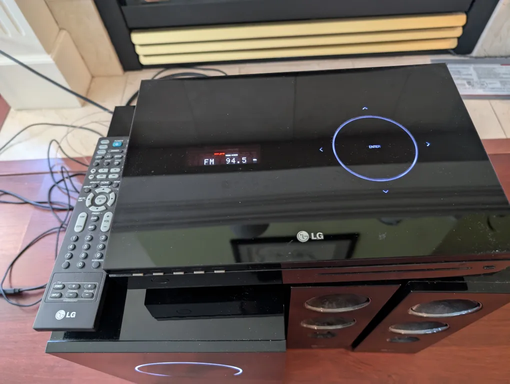 LG Home Theatre System image indicator(3)