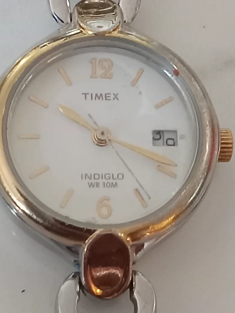 Timex Quartz Watch image indicator(4)