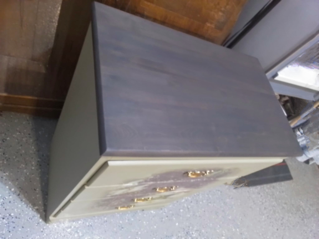 Dresser refinished - photo 4