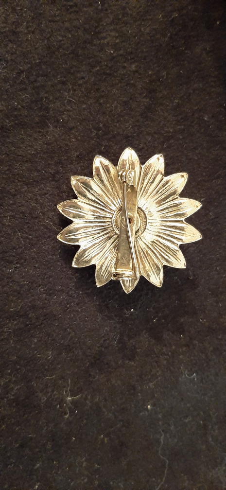 Vintage Flower Brooch - photo 3