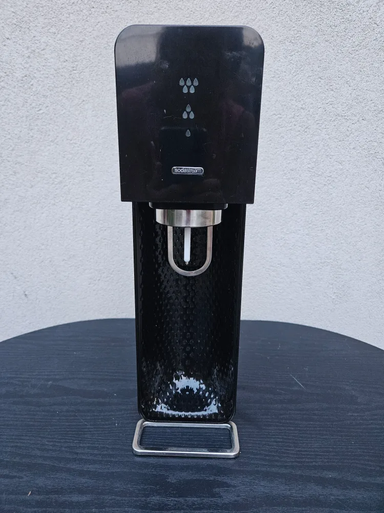 SodaStream Sparkling Water Maker thumbnail