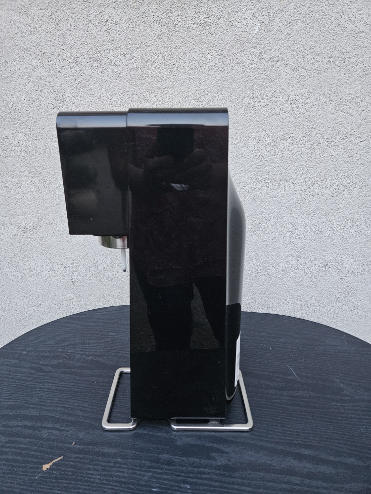 SodaStream Sparkling Water Maker - photo 2