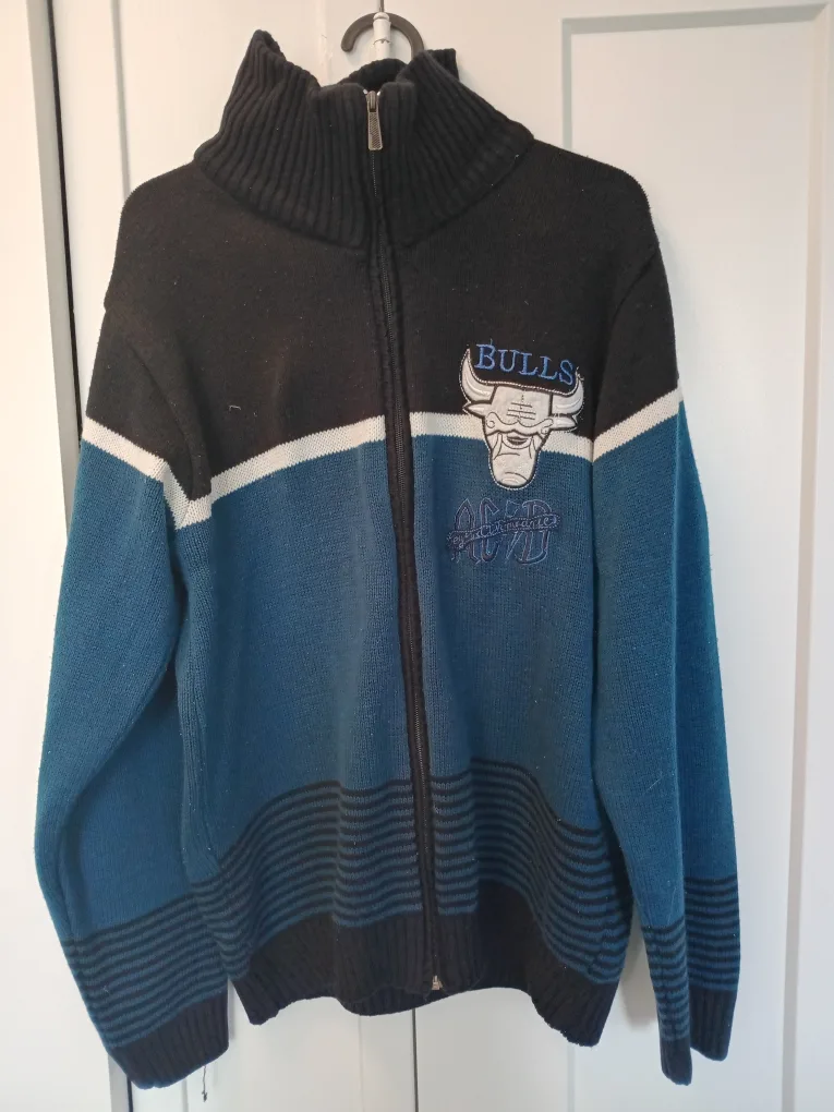 Chicago Bulls Zip-Up Knit Sweater thumbnail