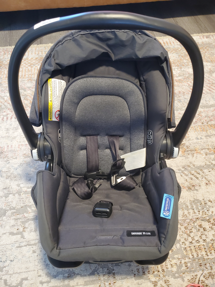 Graco SnugRide 35 Lite Infant Car Seat