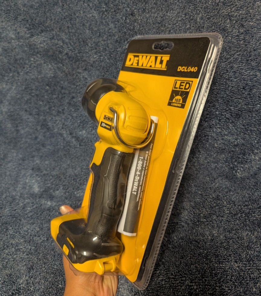 New DeWalt DCL040 20V MAX* LED Work Light - photo 3