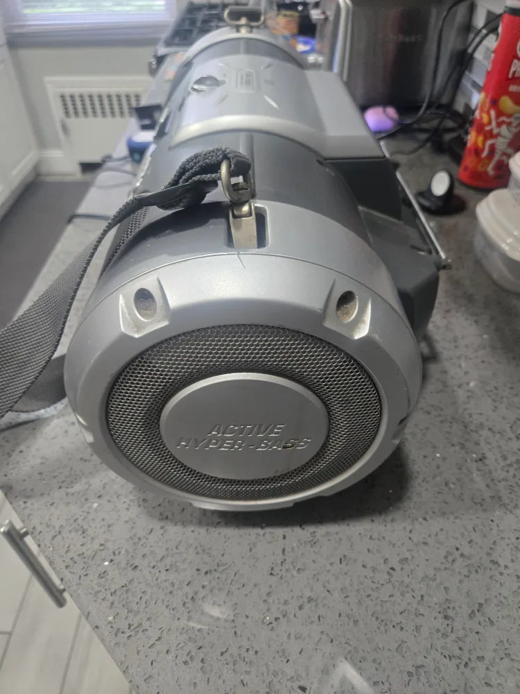 JVC  Boombox image indicator(2)