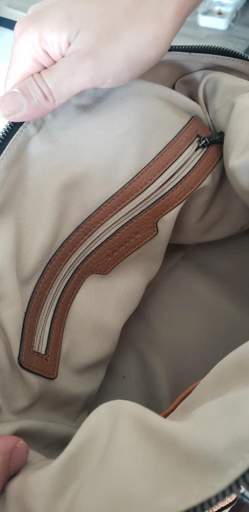 Danier Leather Shoulder Bag – Tan Brown - photo 3