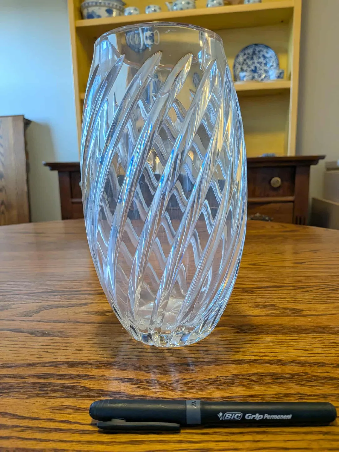 Crystal Vase - Elegant Home Decor thumbnail