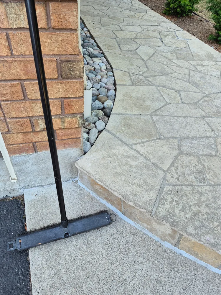 Push Broom - Outdoor Cleaning Tool image indicator(2)