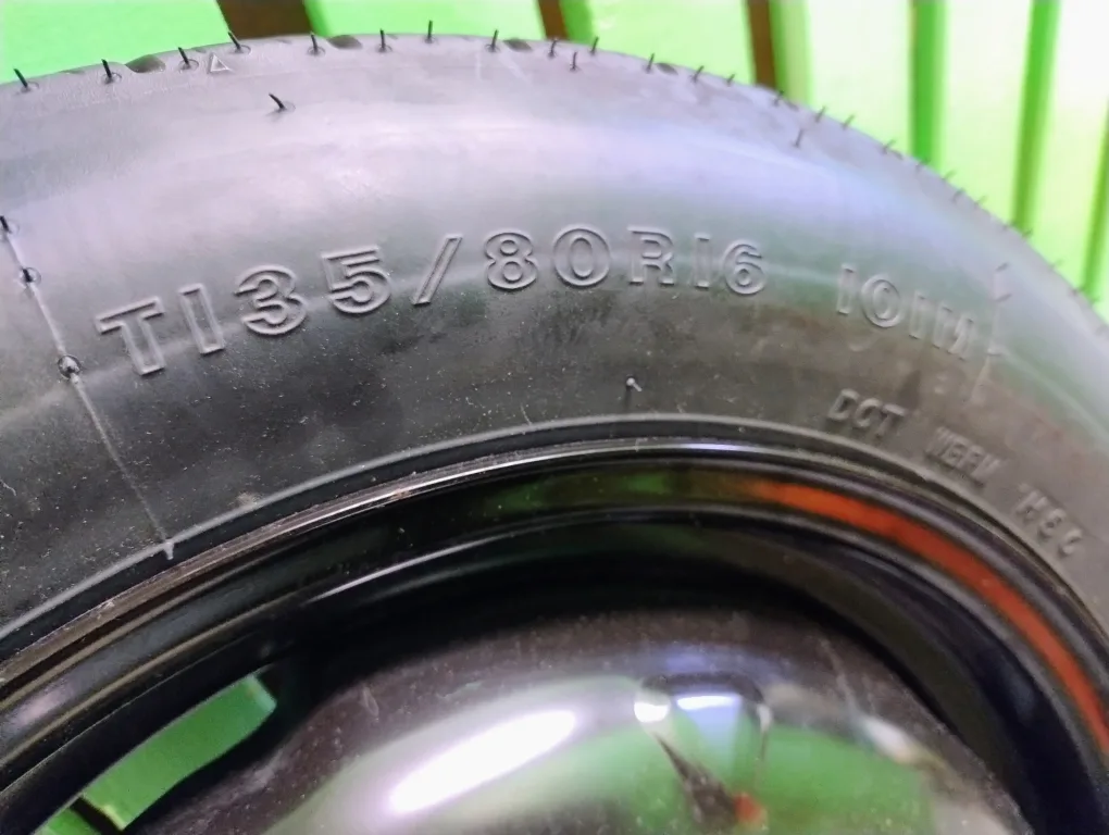 temporary Toyota Corolla tire image indicator(7)