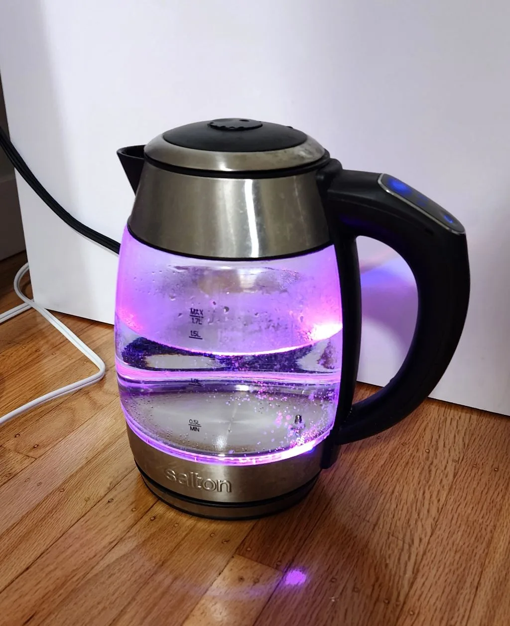 Salton Kettle 1.7L thumbnail