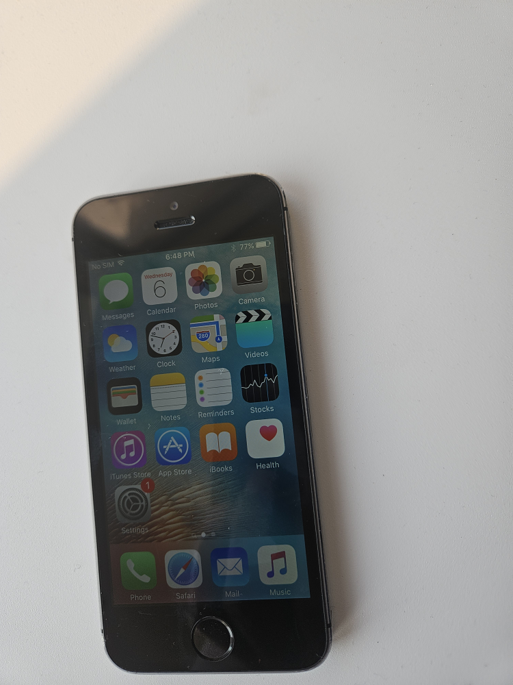 Apple iPhone 5S - Great Condition!