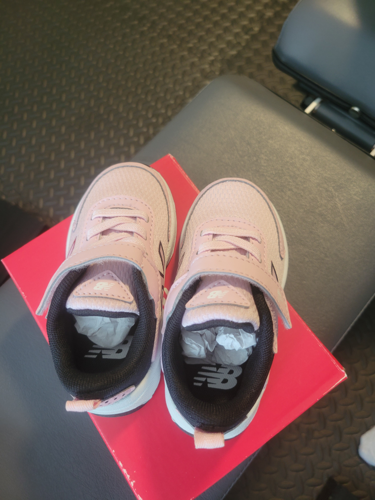 New Balance Toddler Girl's Pink Sneakers - Size 5 - photo 2
