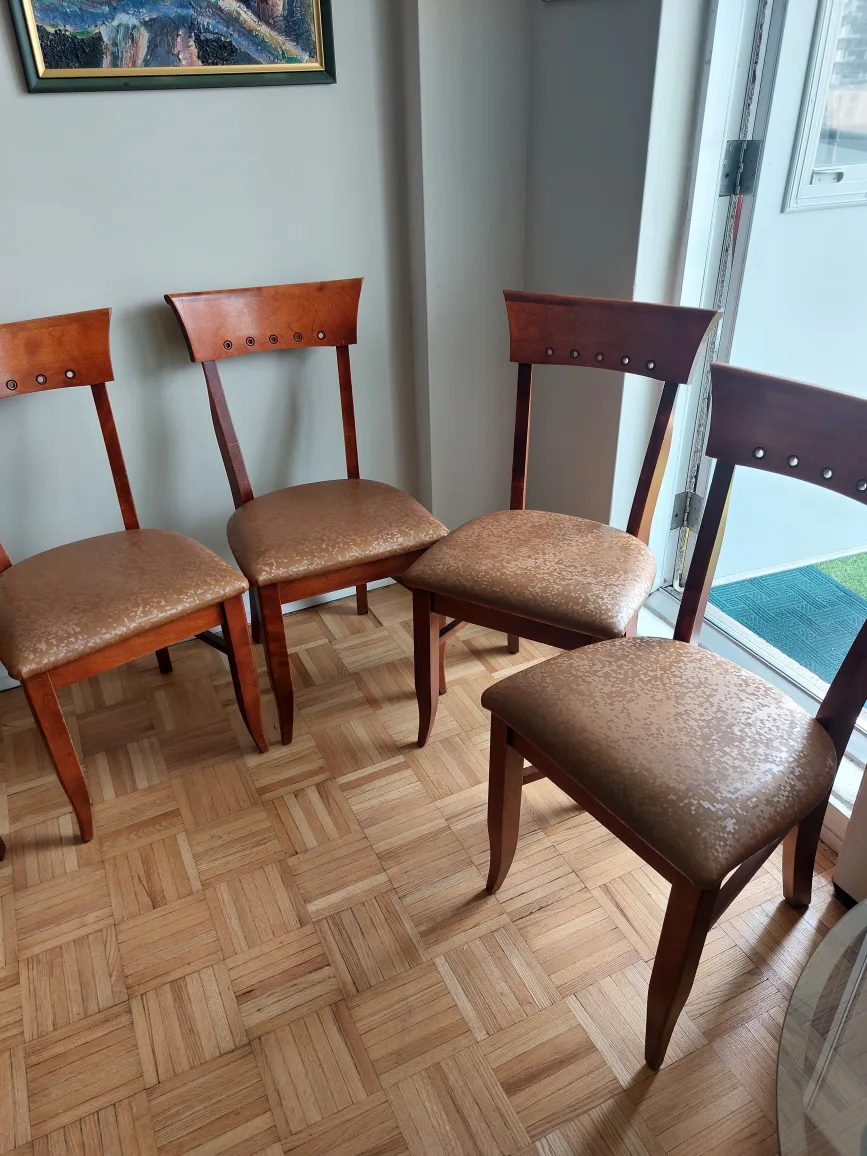 4 sturdy wooden dining chairs image indicator(2)