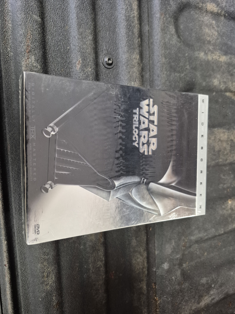 Star Wars Trilogy DVD Set - New!