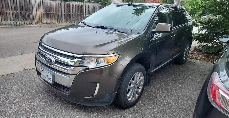 Ford Edge SUV - Brown 2011 limited  with safety certificate thumbnail