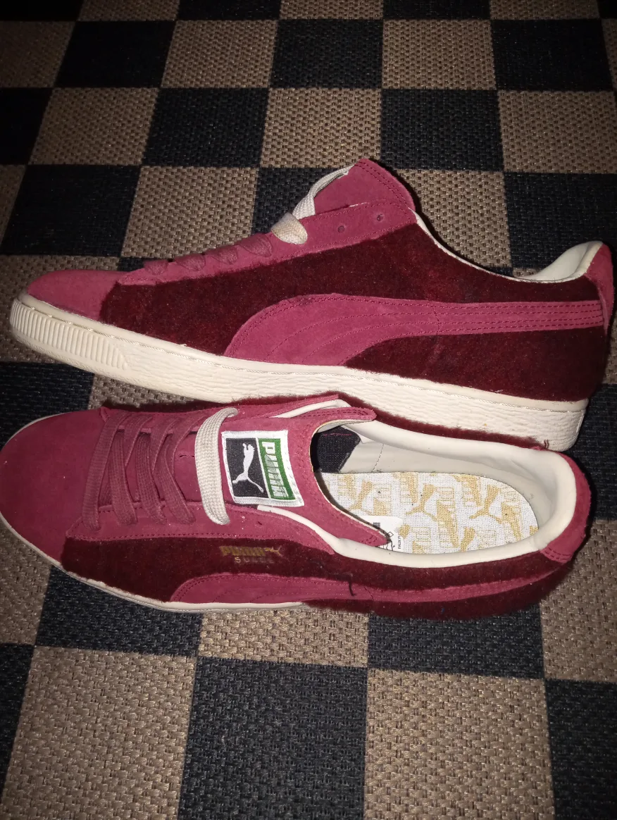 Puma Suede Classic Burgundy Sneakers thumbnail